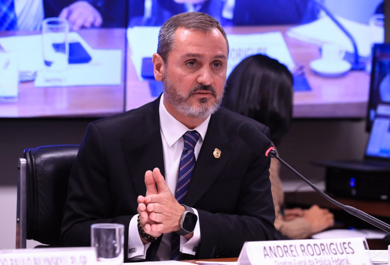 André Mendonça afasta diretor-geral da Polícia Federal em meio à crise do Caso Master
