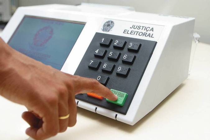  A urna eletrônica não tem acesso à internet e não pode ser fraudada. Foto: Senado Federal