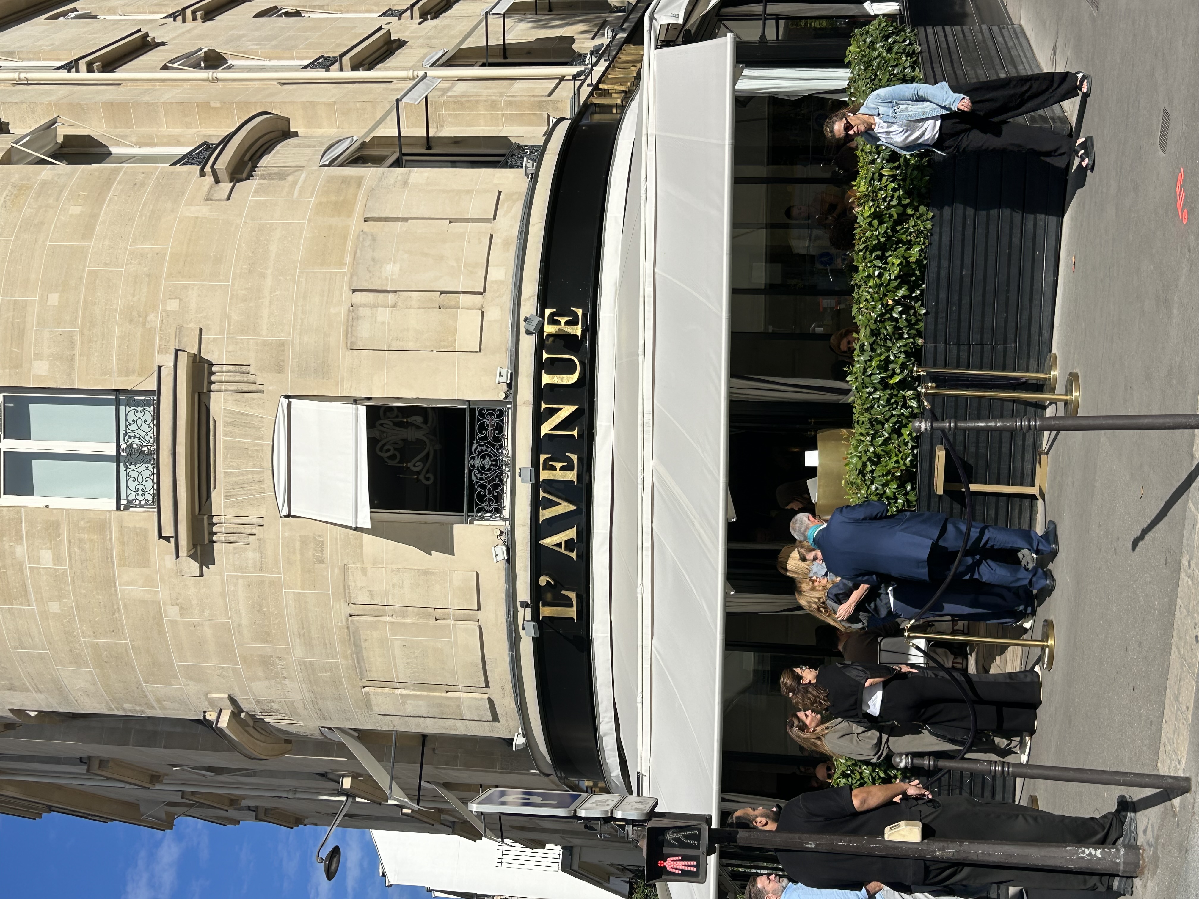 L’Avenue Paris: quando o endereço pesa tanto quanto o prato